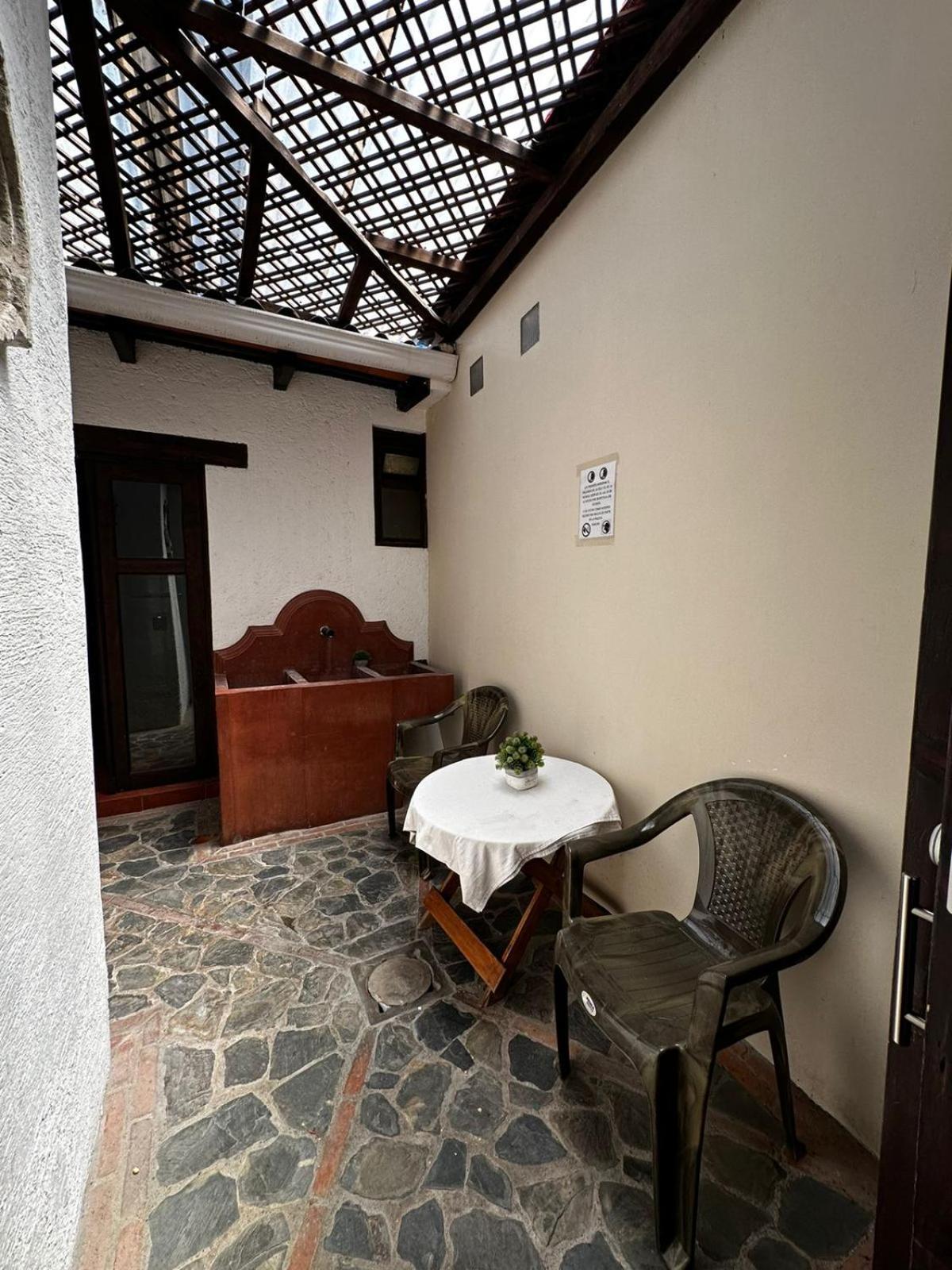 El Aventurero Hotel Antigua ภายนอก รูปภาพ