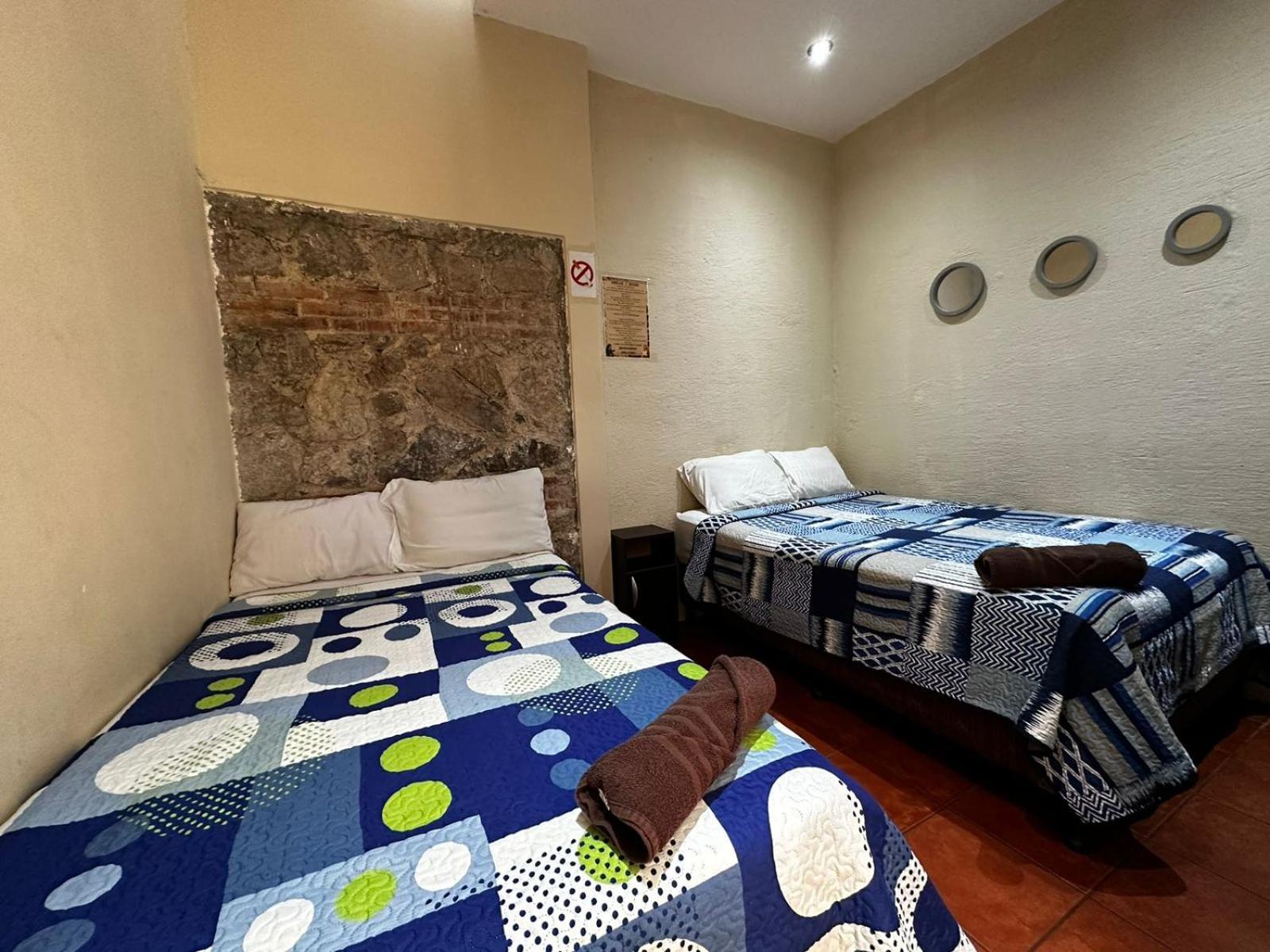 El Aventurero Hotel Antigua ภายนอก รูปภาพ