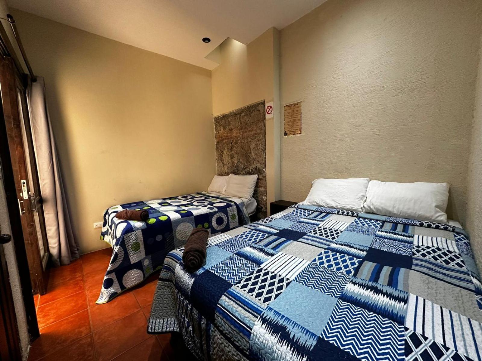 El Aventurero Hotel Antigua ภายนอก รูปภาพ